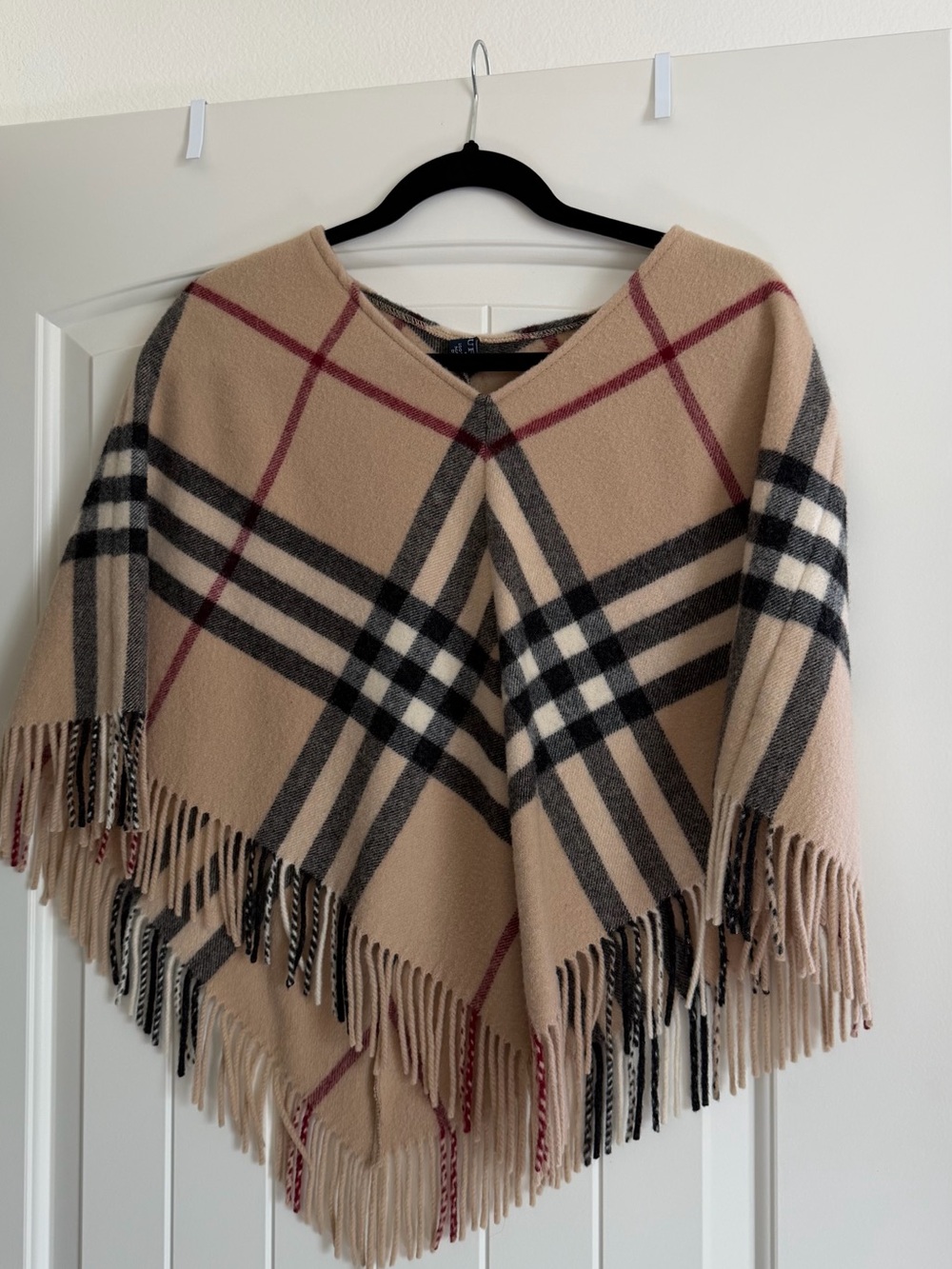 Burberry 100% wool Poncho